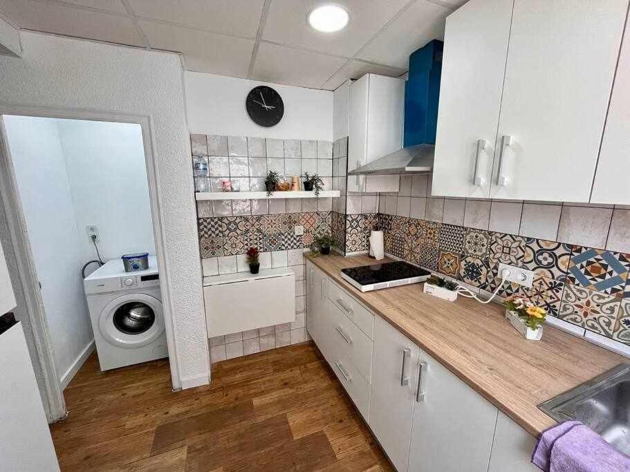 Novelda Centro Habitaciones Con Bano Privado Y Compartido , Cocina Y Terraza Екстер'єр фото