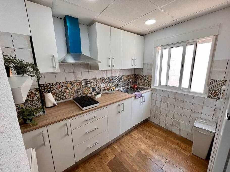 Novelda Centro Habitaciones Con Bano Privado Y Compartido , Cocina Y Terraza Екстер'єр фото